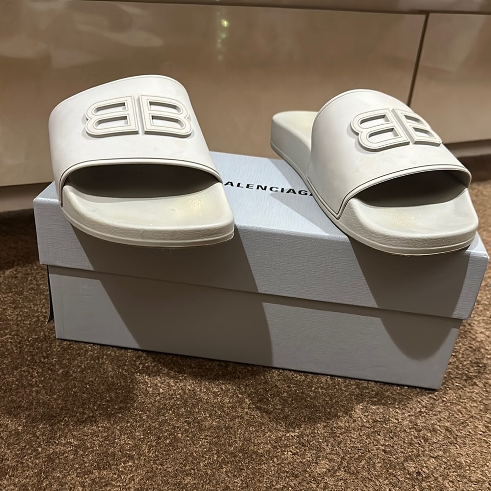 Balenciaga Grey Men’s Slides